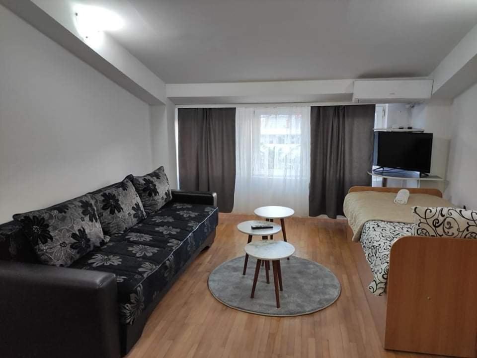 אוהריד Apartment Stefan מראה חיצוני תמונה
